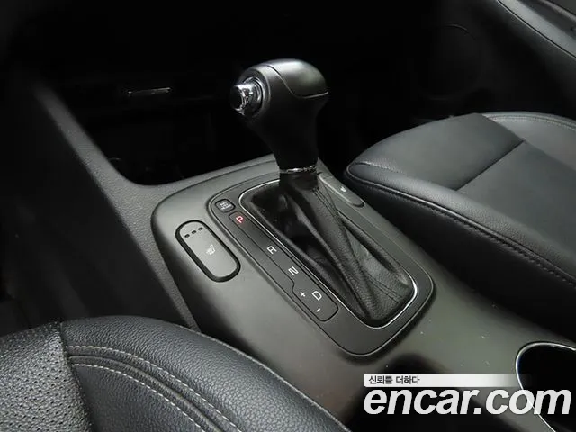 Kia K3 2013 thumb 10