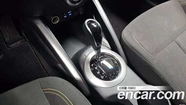 Hyundai Veloster 2017 thumb 9