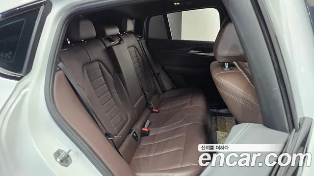 BMW X4 2021 thumb 11