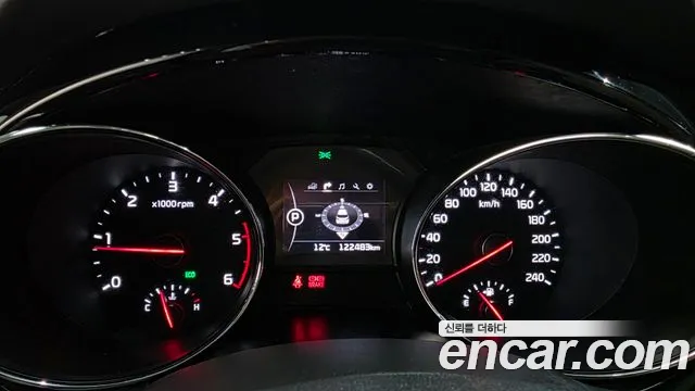 Kia Carnival 2016 thumb 8