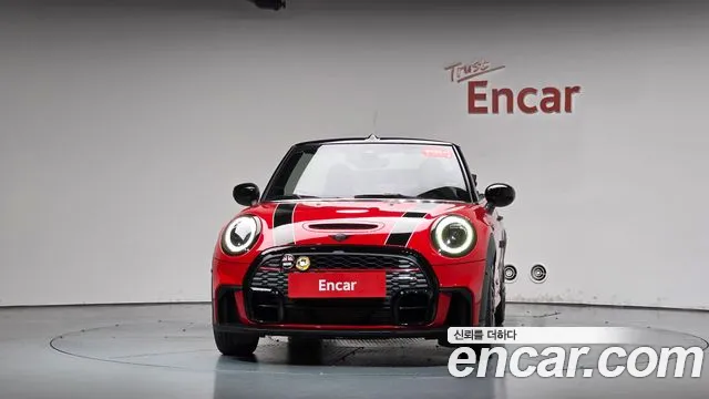 MINI Cooper Convertible 2024 thumb 2
