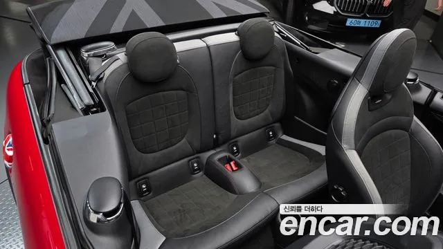 MINI Cooper Convertible 2024 thumb 11
