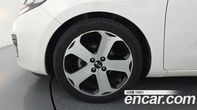 Kia Pride 2014 thumb 5