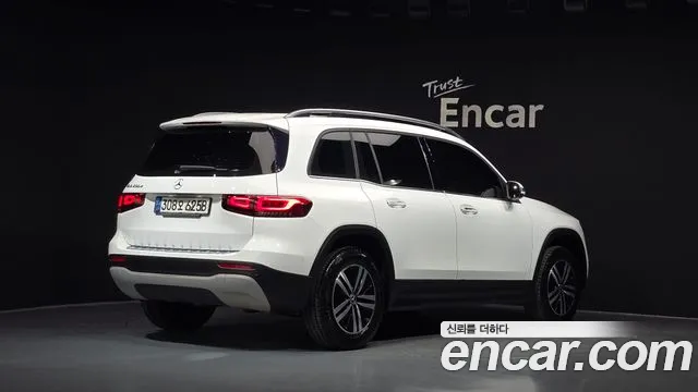 Mercedes-Benz GLB 2021 thumb 2