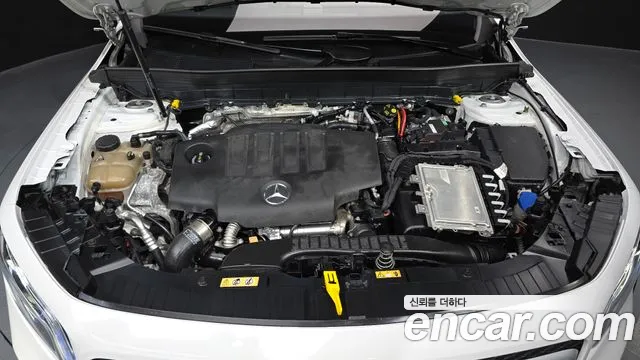 Mercedes-Benz GLB 2021 thumb 6