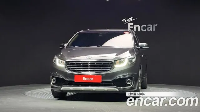 Kia Carnival 2018 thumb 3