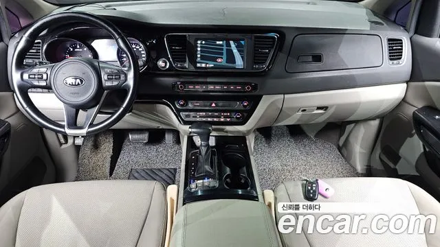 Kia Carnival 2018 thumb 7
