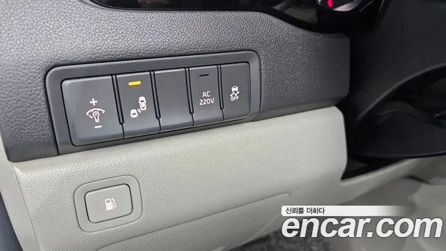 Kia Carnival 2018 thumb 12