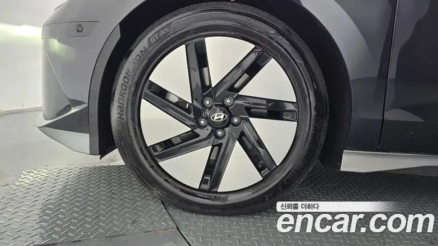 Hyundai IONIQ 6 2023 thumb 4