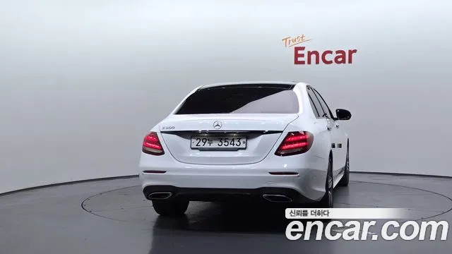 Mercedes-Benz E-Класс 2018 thumb 3