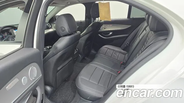 Mercedes-Benz E-Класс 2018 thumb 10