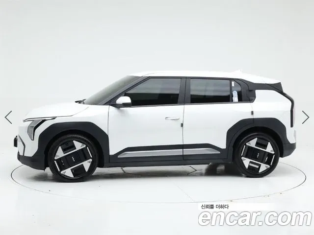Kia EV3 2024 thumb 2