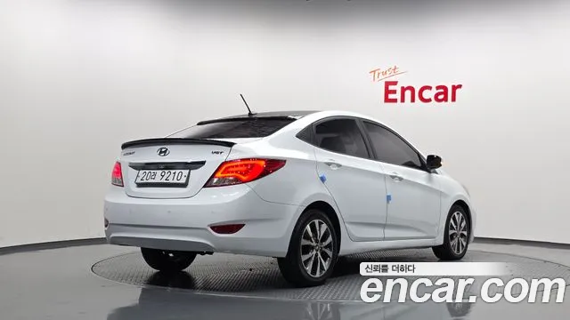 Hyundai Accent 2012 thumb 2
