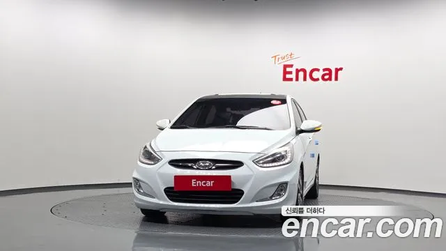 Hyundai Accent 2012 thumb 3