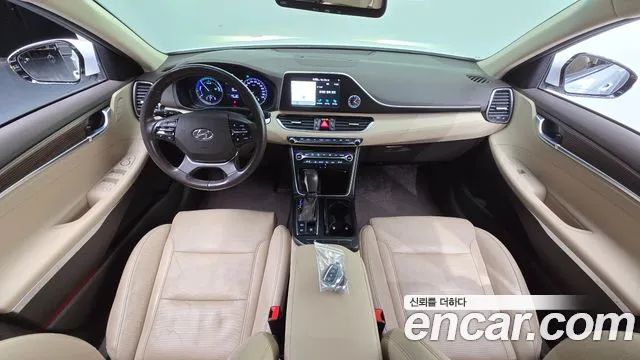 Hyundai Grandeur 2017 thumb 6
