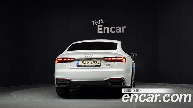 Audi A5 2021 thumb 4