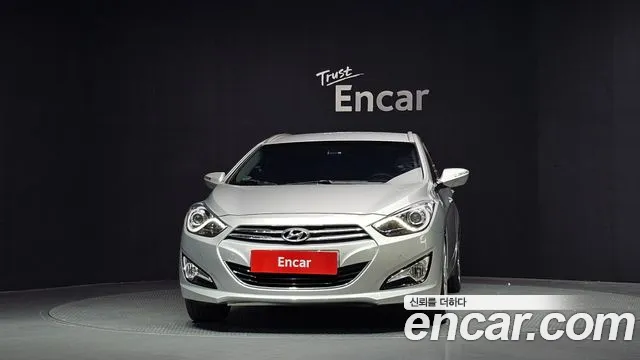 Hyundai i40 2011 thumb 3