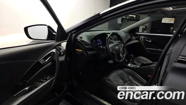 Hyundai Grandeur 2013 thumb 10