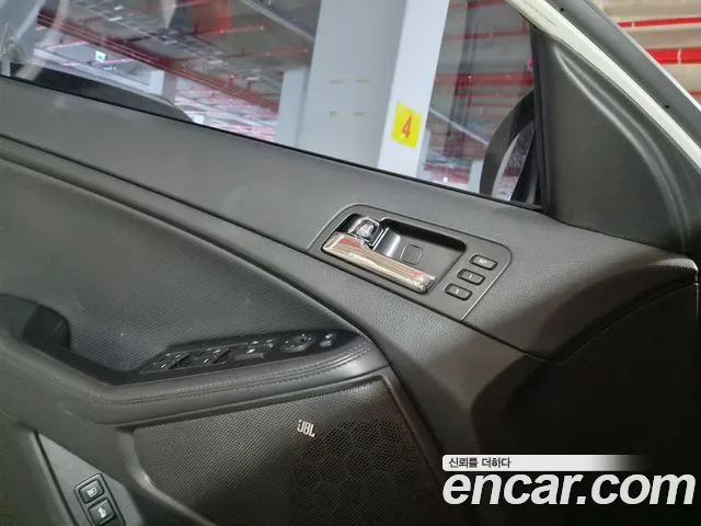 Kia K5 2011 thumb 7