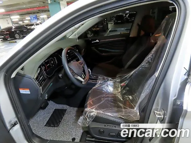 Volkswagen Jetta 2024 thumb 6