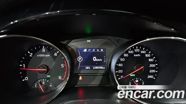 Kia Carnival 2017 thumb 7