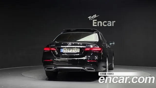 Mercedes-Benz E-Класс 2022 thumb 3