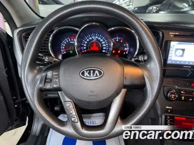 Kia K5 2011 thumb 8