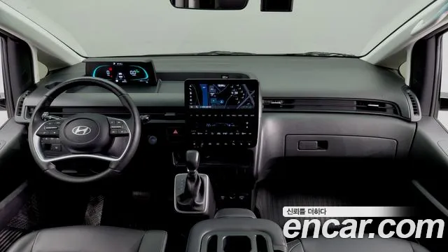 Hyundai Staria 2024 thumb 7