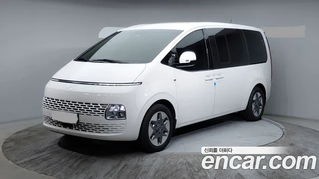 Hyundai Staria 2024 thumb 12