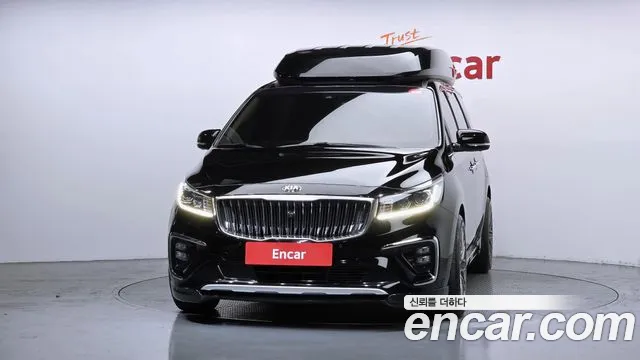 Kia Carnival 2019 thumb 3