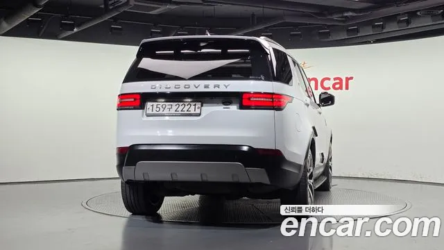 Land Rover Discovery 2017 thumb 4