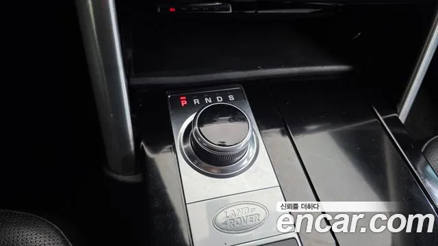 Land Rover Discovery 2017 thumb 9