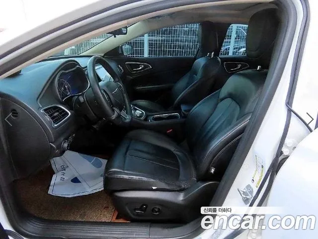 Chrysler 200 2015 thumb 5