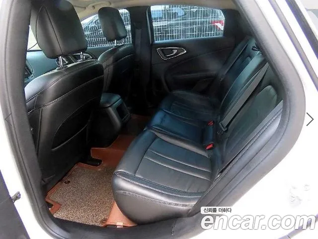 Chrysler 200 2015 thumb 6