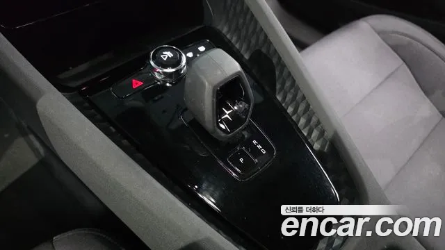 Polestar 2 2022 thumb 9