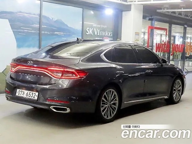 Hyundai Grandeur 2017 thumb 4