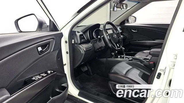 KG_Mobility_Ssangyong TIBOLI 2017 thumb 10