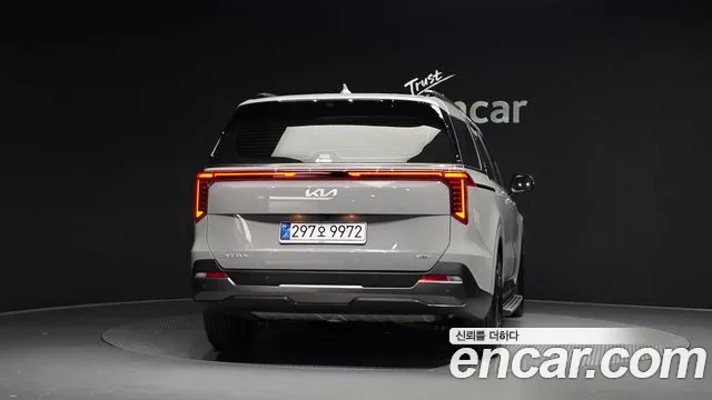 Kia Carnival 2025 thumb 3