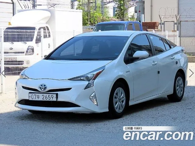 Toyota Prius 2018 thumb 2