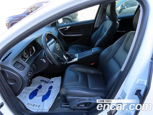 Volvo S60 2017 thumb 5