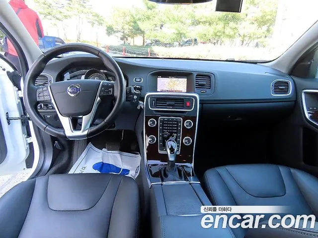 Volvo S60 2017 thumb 7