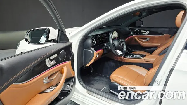 Mercedes-Benz E-Класс 2021 thumb 10
