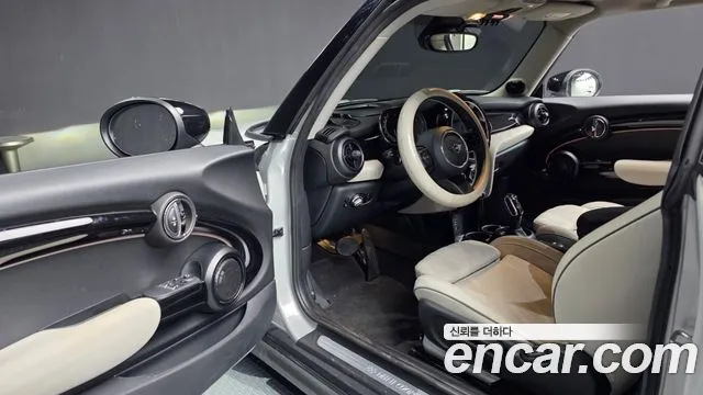 MINI Hatch 2022 thumb 10