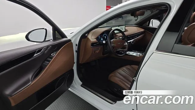 Genesis G80 2020 thumb 10