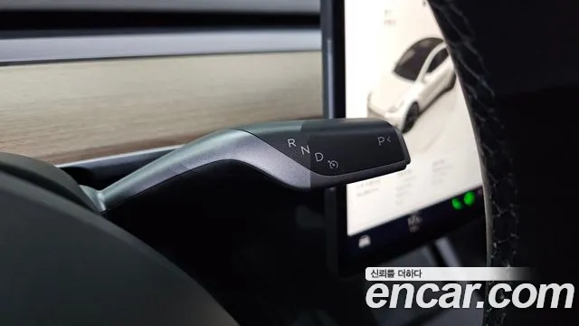 Tesla Model Y 2024 thumb 9