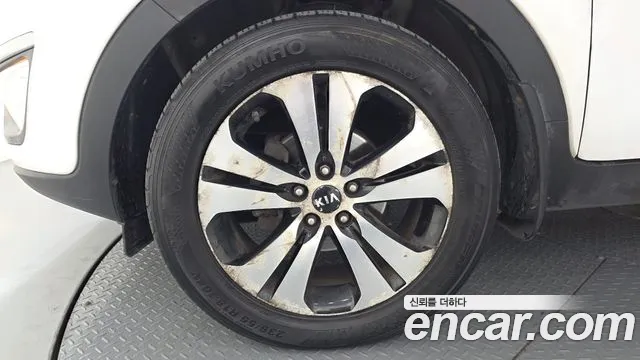 Kia Sportage 2010 thumb 5