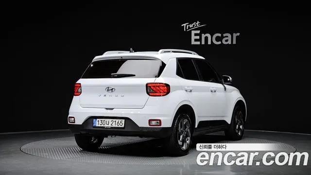 Hyundai Venue 2022 thumb 2