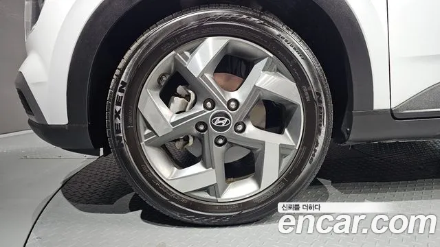 Hyundai Venue 2022 thumb 5