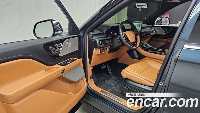 Lincoln Aviator 2021 thumb 10