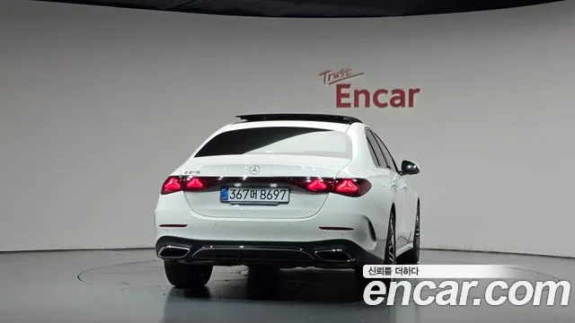 Mercedes-Benz E-Класс 2025 thumb 3